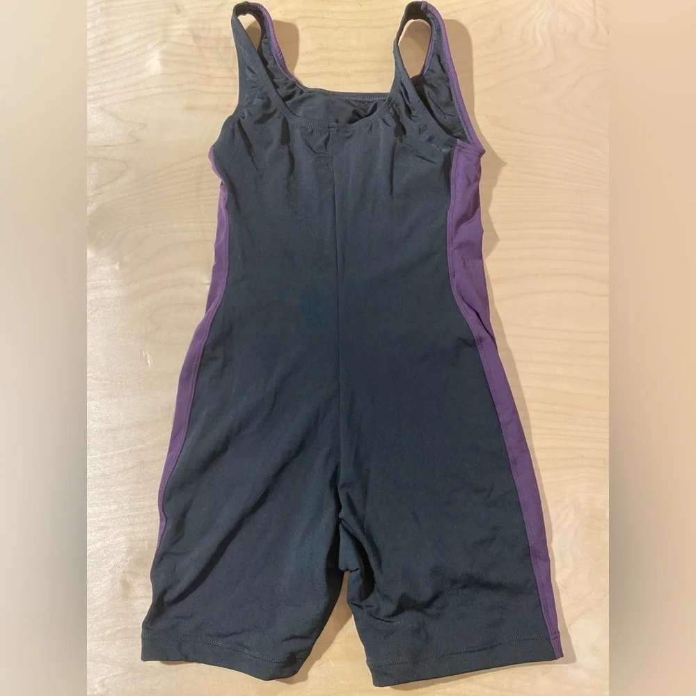 Water Pro Women's Black and Purple One Piece Swimsuit 12 (OM)